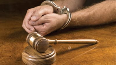 تفاصيل إحالة متهم بقتل مسن بـ«كاتر» وإصابة شقيقه بالدويقة للجنايات 