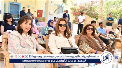 محافظ الفيوم يستقبل وفدًا من زوجات الدبلوماسيين العرب والأجانب خلال زيارتهن للمعالم السياحية والأثرية بالمحافظة