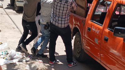محافظ الدقهلية يتابع أعمال حملة مفاجئة لإزالة الإشغالات وضبط أجهزة التلوث السمعي بحي غرب المنصورة