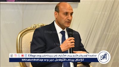 محافظ أسيوط يتابع توفير الأجهزة التكنولوجية لتشغيل مجمعات الخدمات الحكومية 