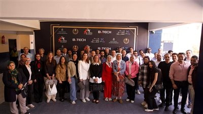 مدرسة بى تك للتكنولوجيا التطبيقية تقدم تعليم متطور للطلاب وتوفر فرص عمل للخريجين