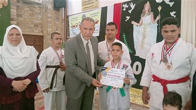 وكيل تعليم أسيوط يشهد حفل ختام الأنشطة وتكريم ابطال الجمهورية من ذوى الهمم بمنفلوط