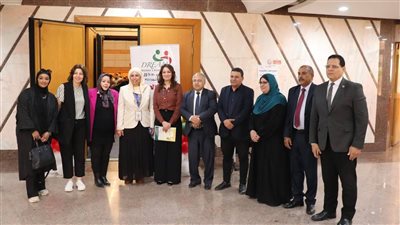 نائب محافظ الجيزة تشارك في توزيع كراسي كهربائية متحركة لذوي الهمم
