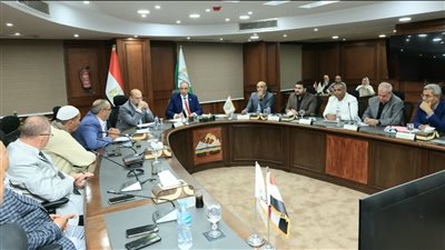 محافظ الجيزة يبحث سبل دعم مصانع الطوب بالصف وتيسير إجراءات التقنين