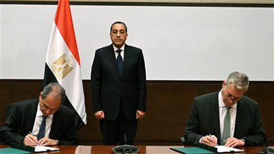 رئيس الوزراء يشهد توقيع اتفاقية لتأهيل شبكات الغاز اللبنانية بخبرات قطاع البترول المصري
