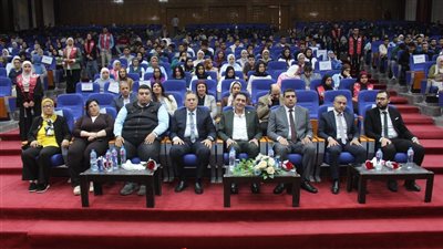 جامعة المنصورة: كلية التجارة تختتم الأنشطة الطلابية للعام الجامعي 2025–2026
