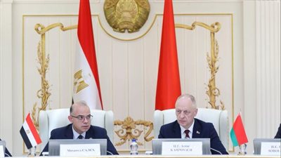 وزير الاستثمار يبحث مع نظيره البيلاروسي تعزيز التعاون الاقتصادي خلال زيارته لمينسك