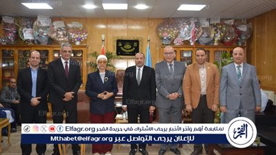 نائب رئيس جامعة الأزهربأسيوط يستقبل مديرة معهد تكنولوجيا المعلومات 