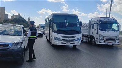 حملات مرورية مكثفة.. ضبط 1251 مخالفة لعدم ارتداء الخوذة ورفع 38 سيارة متهالكة من الشوارع