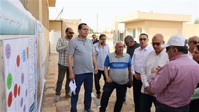 نائب وزيرة الإسكان يتابع مشروعات مياه الشرب والصرف الصحي بالمنيا ضمن المبادرة الرئاسية «حياة كريمة»