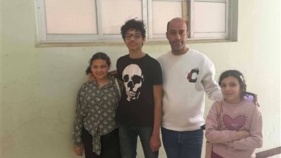 والد صغار بنها: والدتهم تسلمتهم من أمام منزل جدهم بعد رفضهم العودة معي