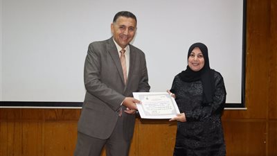محافظ القليوبية يكرم المتميزين في مبادرة تطوير المخازن ويؤكد: التدريب أساس رفع كفاءة الأداء