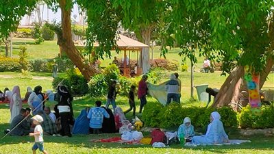 إقبال كبير على حدائق القناطر الخيرية خلال احتفالات عيد الأضحى