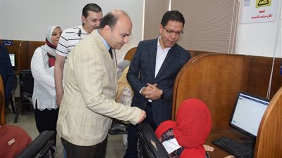 الجيزاوي يتابع امتحانات بنها.. ويؤكد توفير الرعاية الطبية والانضباط داخل اللجان