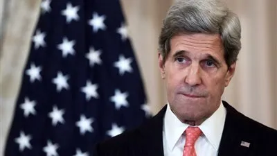 سياسيون: زلة لسان 